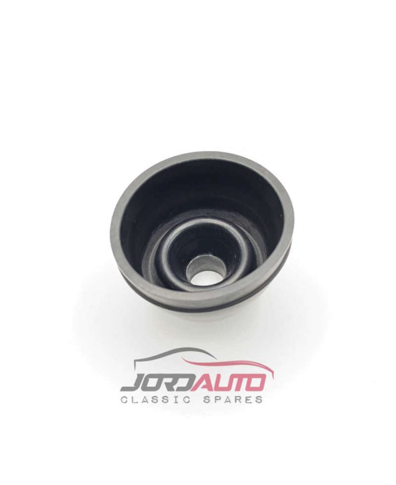 Seat 600 N Differential Dust Guard - Jordauto Historical Spare Parts